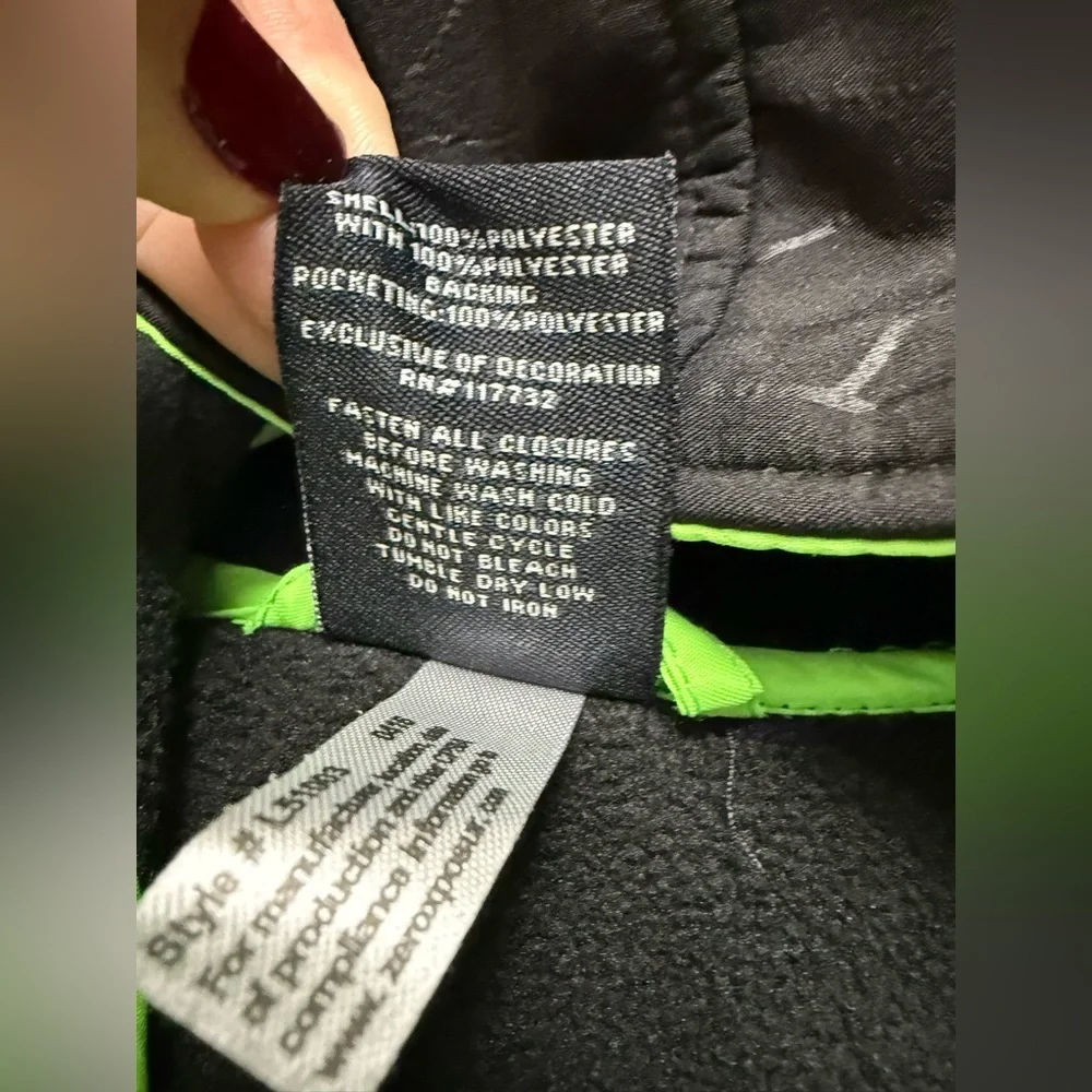 ZeroXposur Black Jacket with Neon Green Highlights 8 Boys  0135